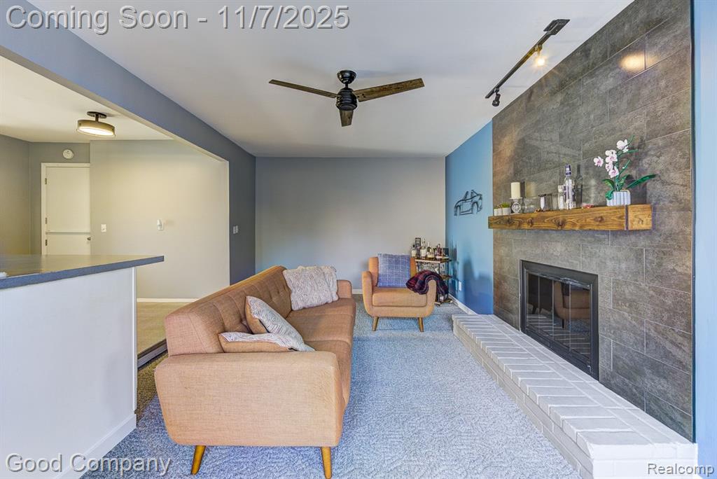 583 Manchester Street, Madison Heights, MI 48071 — Photo 17