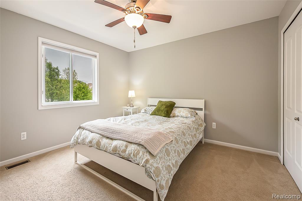 29811 Bradford Drive, New Hudson, MI 48165 — Photo 21