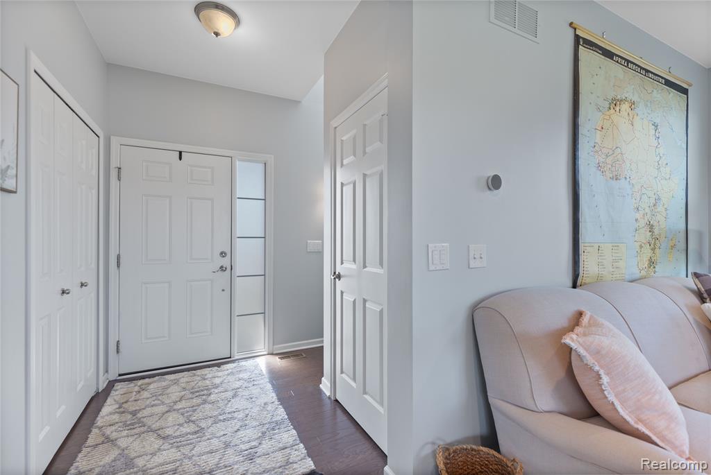 48993 Cold Rise Court, Macomb, MI 48042 — Photo 4