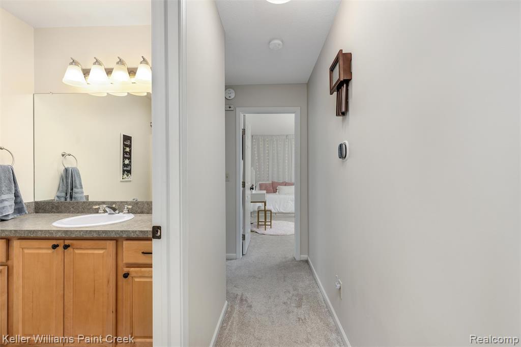 7537 Waterfall Drive, Grand Blanc, MI 48439 — Photo 13