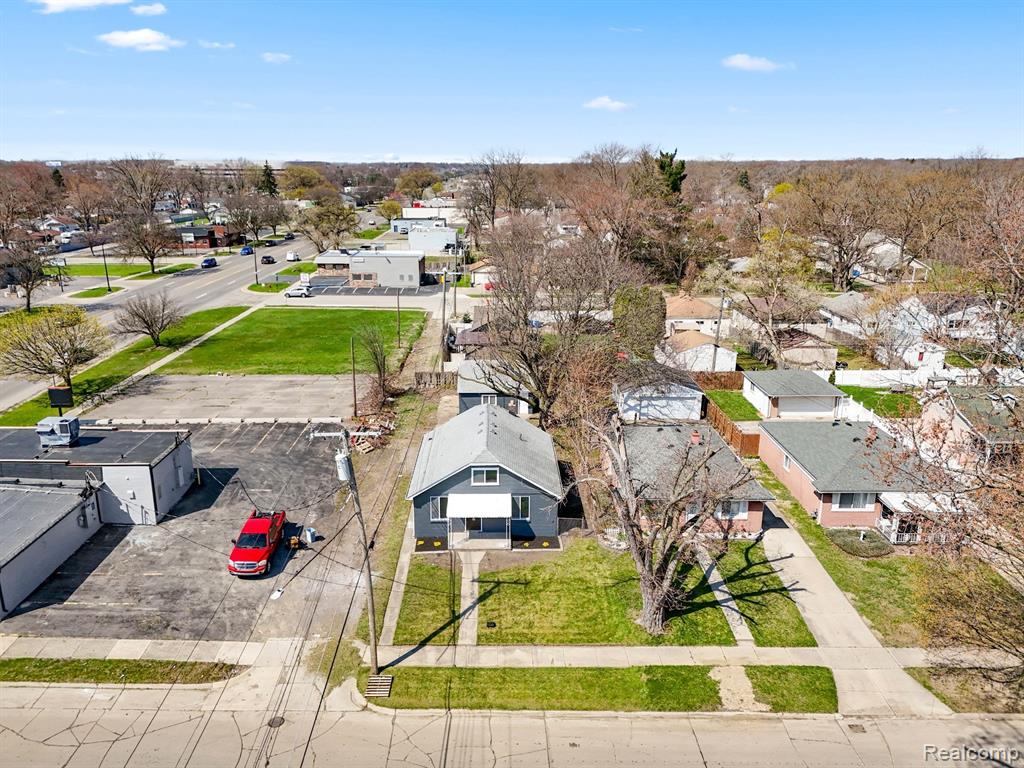 5692 JACKSON Street, Dearborn Heights, MI 48125 — Photo 25