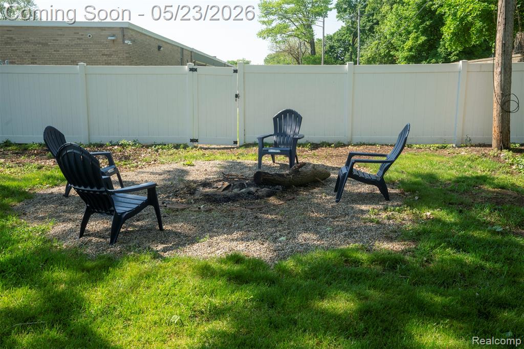 530 Sheffield Drive, Madison Heights, MI 48071 — Photo 56
