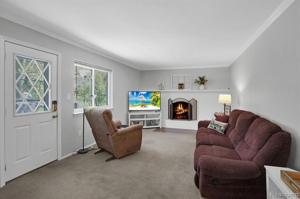 430 CHESTER Court, South Lyon, MI 48178 — Photo 21