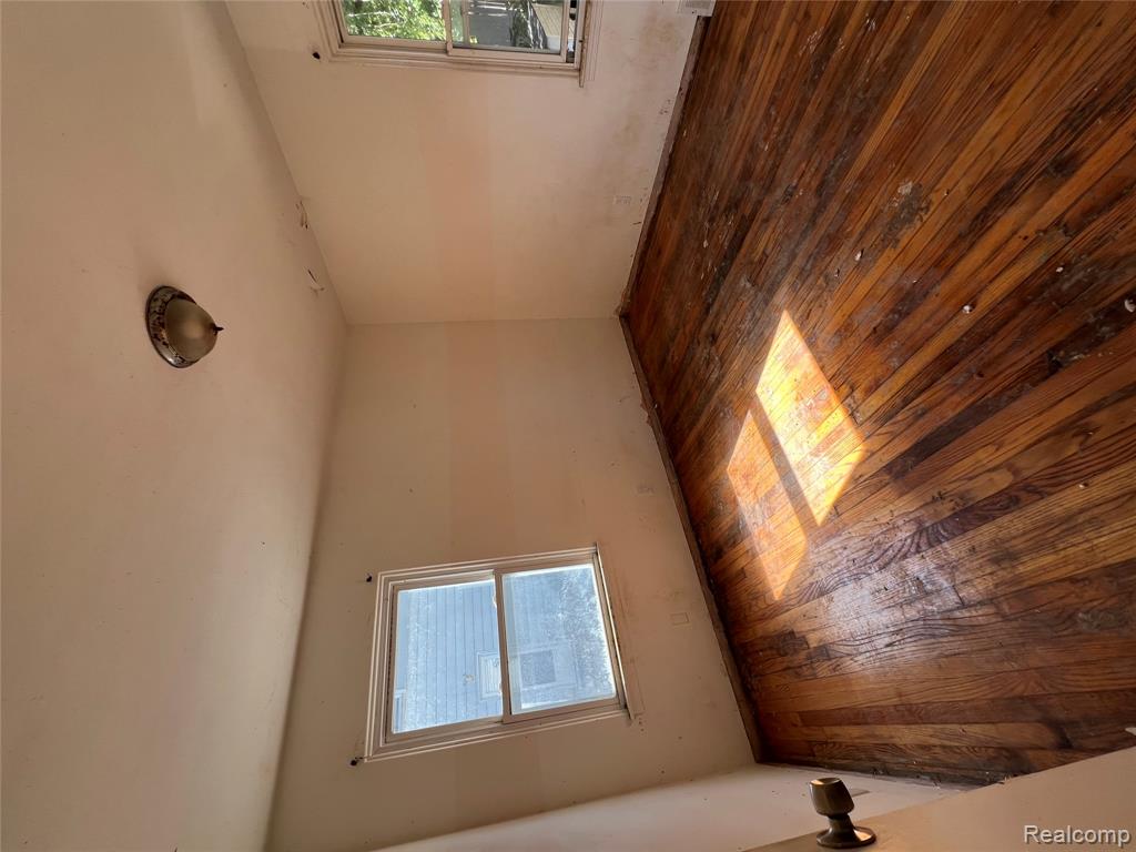 910 Hubbard Avenue, Flint, MI 48503 — Photo 5