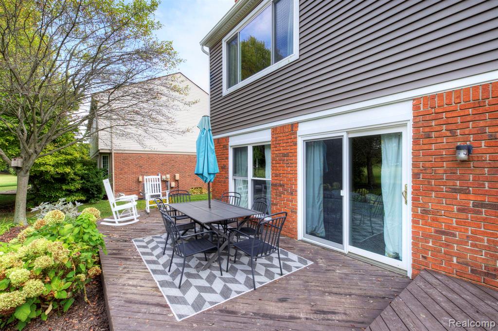 46500 E Oak Manor Court, Canton, MI 48187 — Photo 46