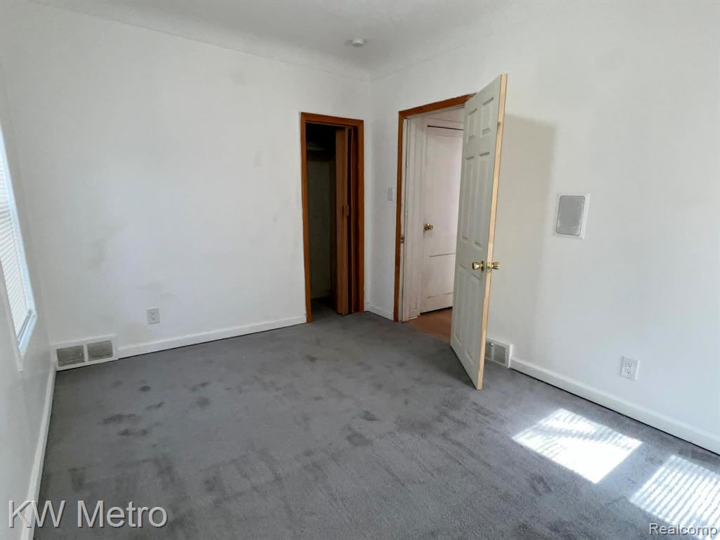 8121 Cloverdale Avenue, Ferndale, MI 48220 — Photo 13