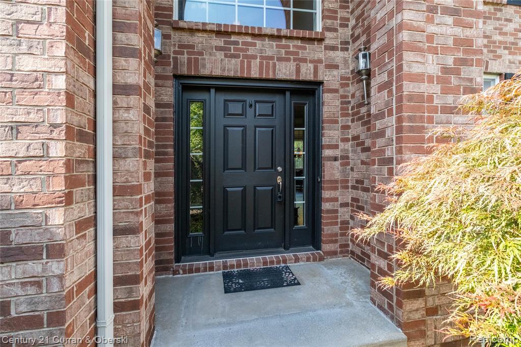 50738 Calvert Isle Drive, Novi, MI — Photo 2