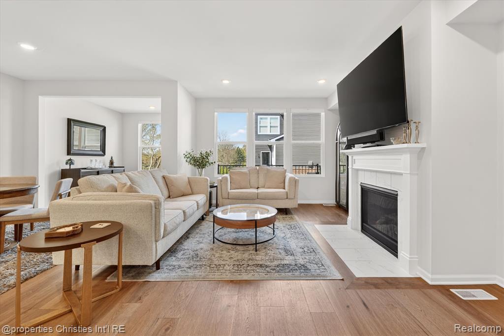 4041 Nottingham Circle, Clarkston, MI, 00000