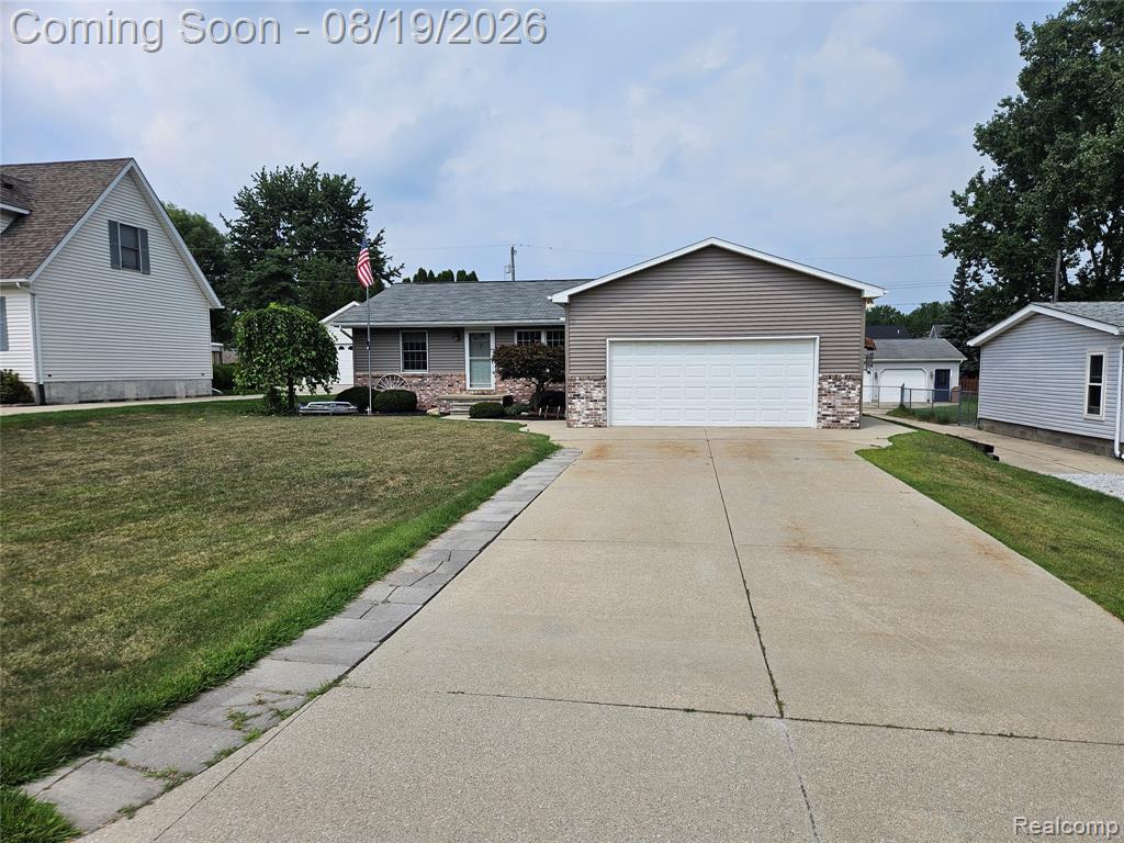 4090 Violet Avenue, St. Clair, MI 48079