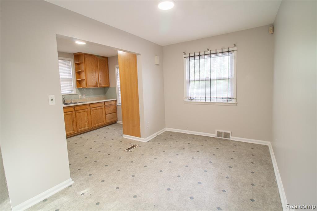 18217 Archdale Street, Detroit, MI 48235 — Photo 6