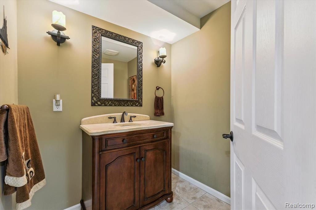 50821 Otter Creek Drive, Shelby Twp, MI 48317 — Photo 39