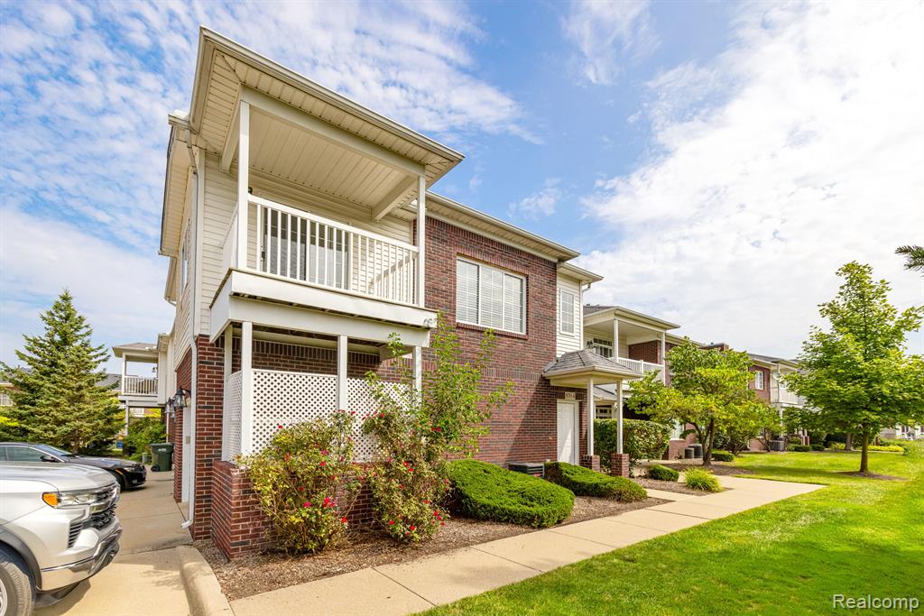 5764 ACORN Lane, 18, Sterling Heights, MI 48314 — Photo 3