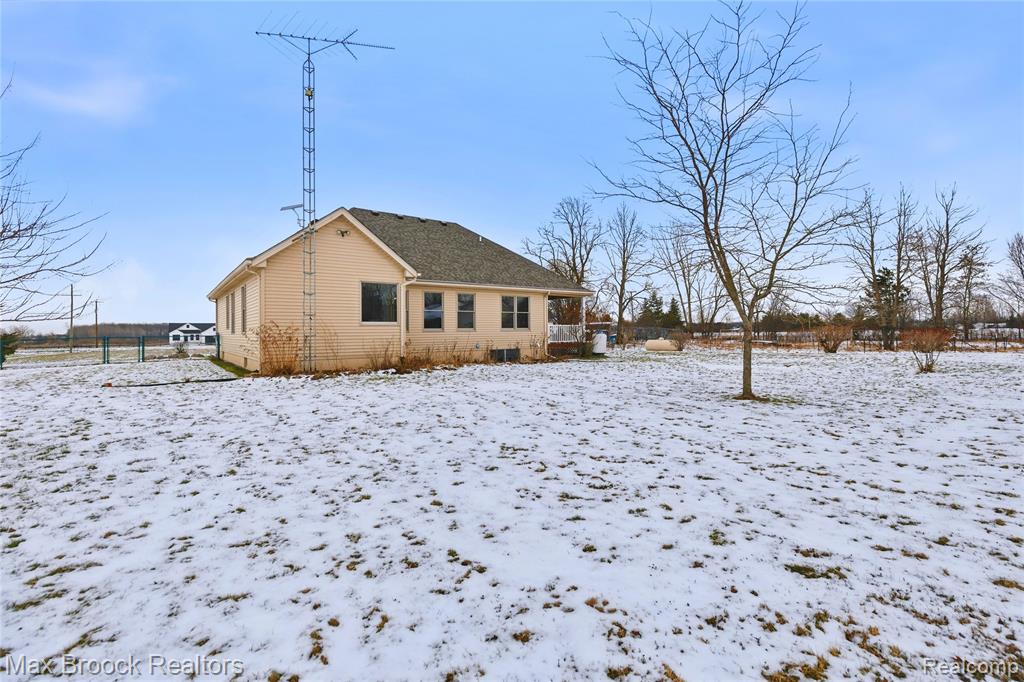 6145 Wildcat Road, MI 48032 — Photo 35