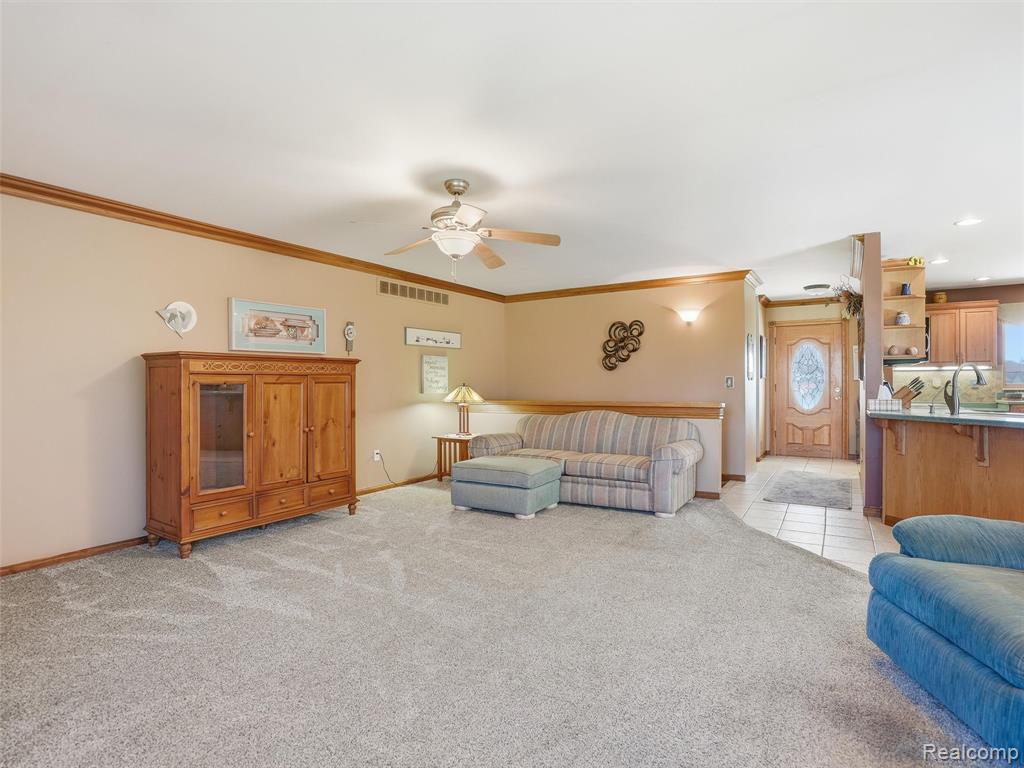 4695 Melanie Lane, White Lake, MI 48383 — Photo 8