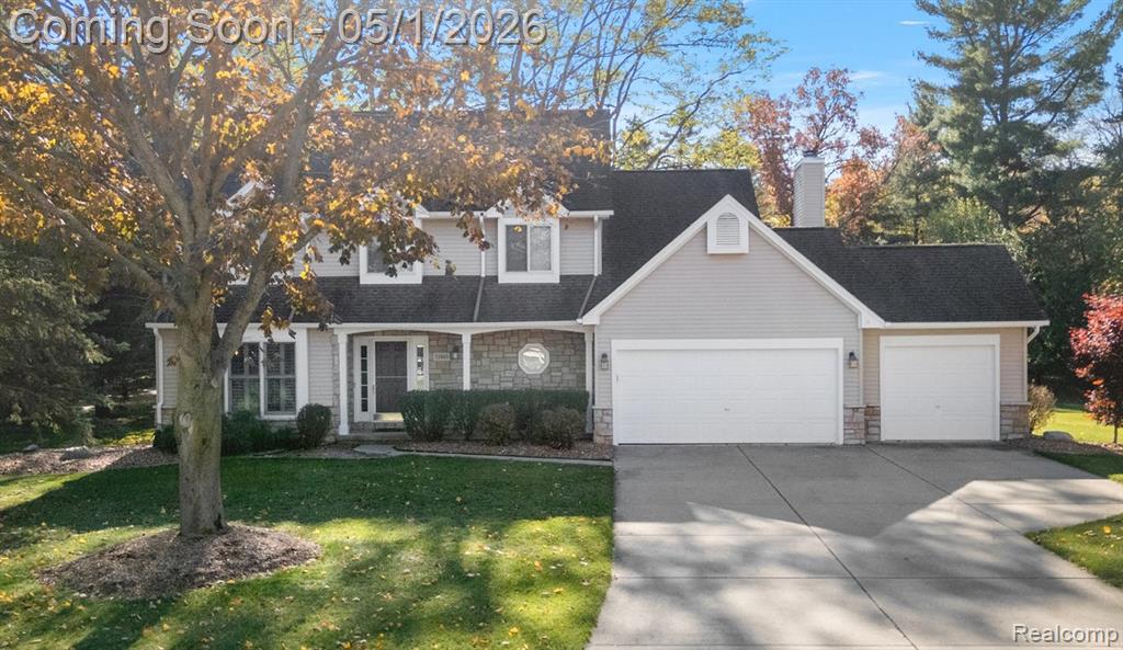7280 Willow Oak Drive, West Bloomfield, MI 48324 — front exterior