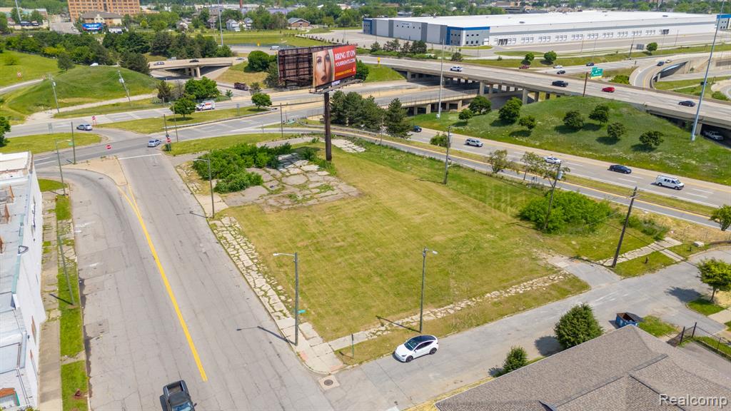 13300 Woodrow Wilson Street - Photo 3
