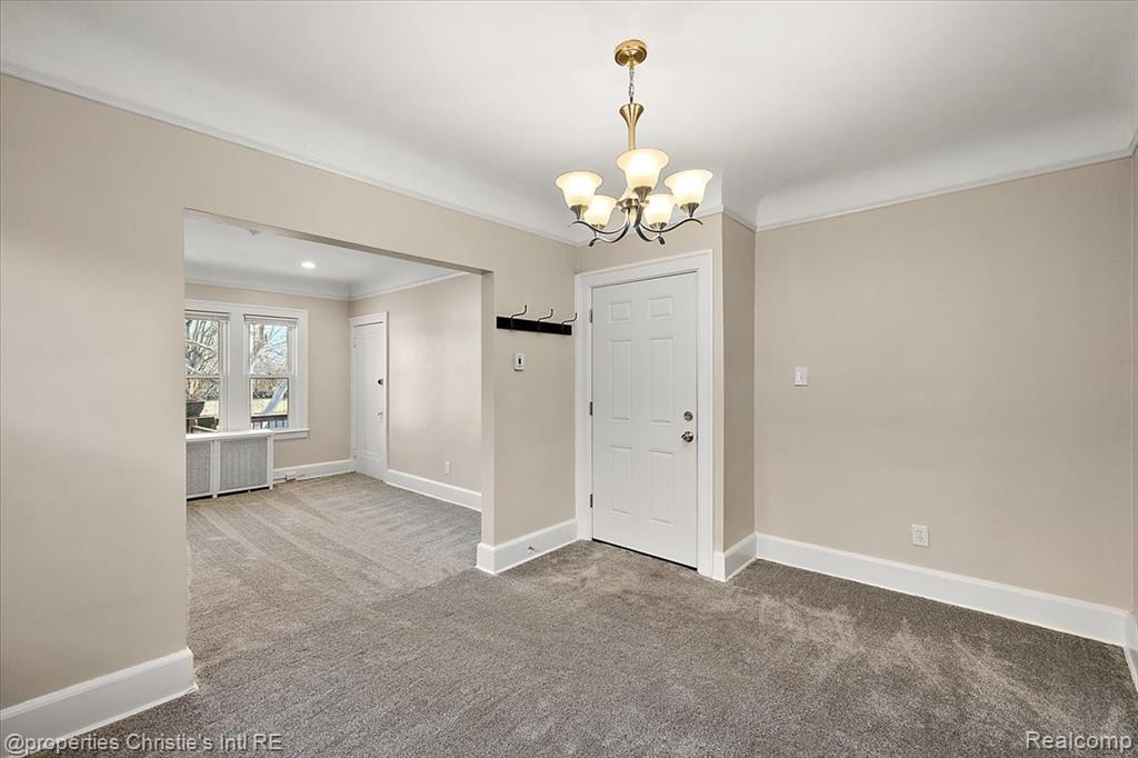 829 Beaconsfield Ave, Grosse Pointe Park, MI 48230 — Photo 10