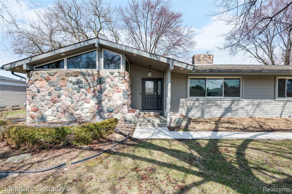 16615 Walcliff Drive, Clinton Twp, MI 48035 — Photo 2