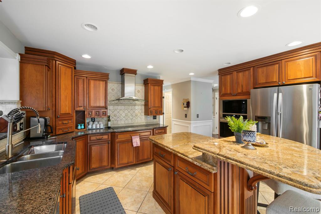 51246 Woodside Drive, Macomb, MI 48042 — Photo 14