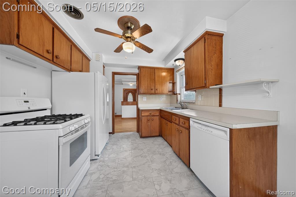 28303 Diesing Drive, Madison Heights, MI 48071 — Photo 2