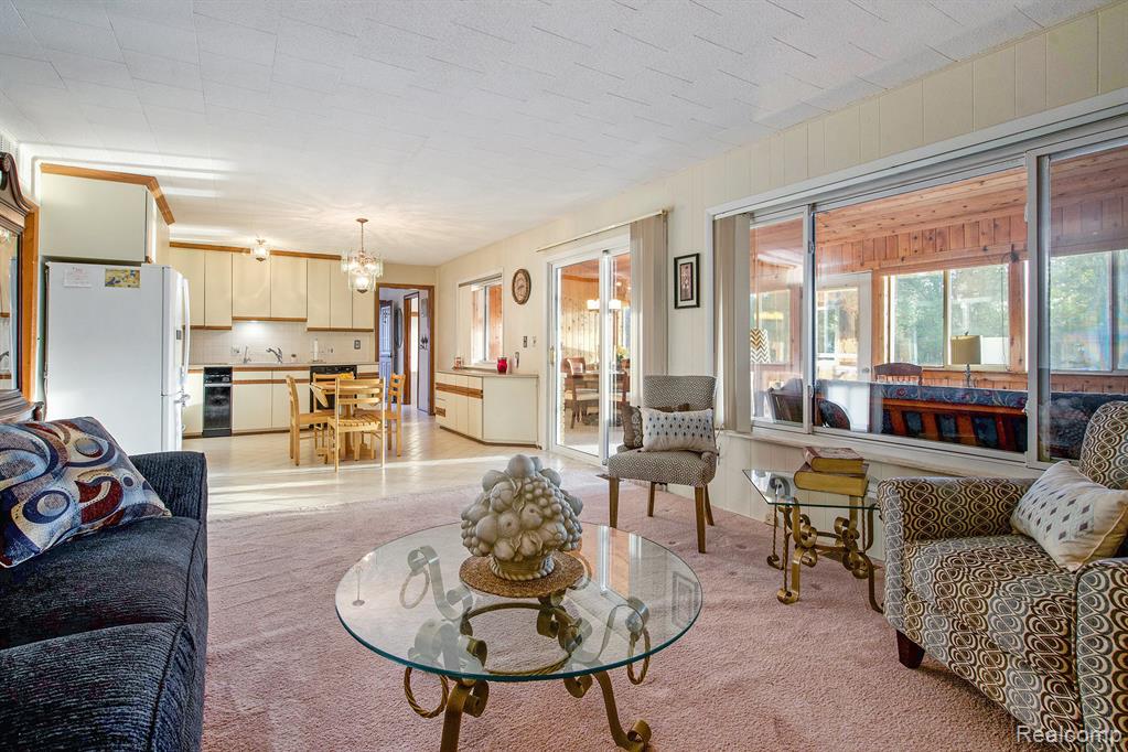11109 Wynns Road, Pinckney, MI 48169 — Photo 9