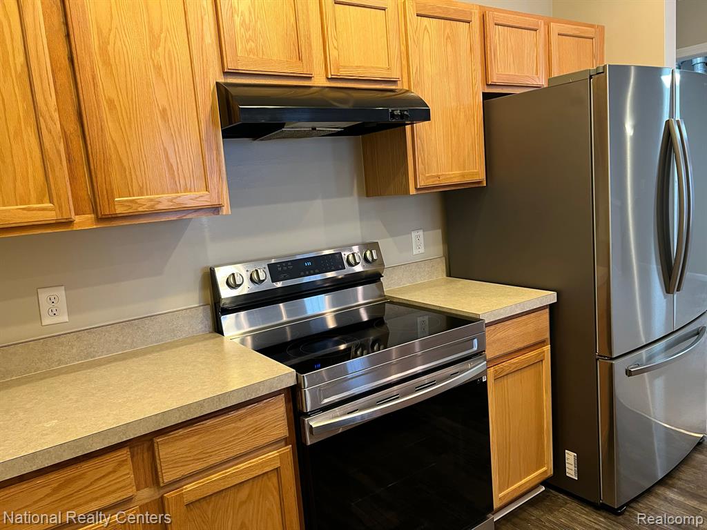40564 BLYTHEFIELD Lane, Canton, MI 48188 — Photo 50