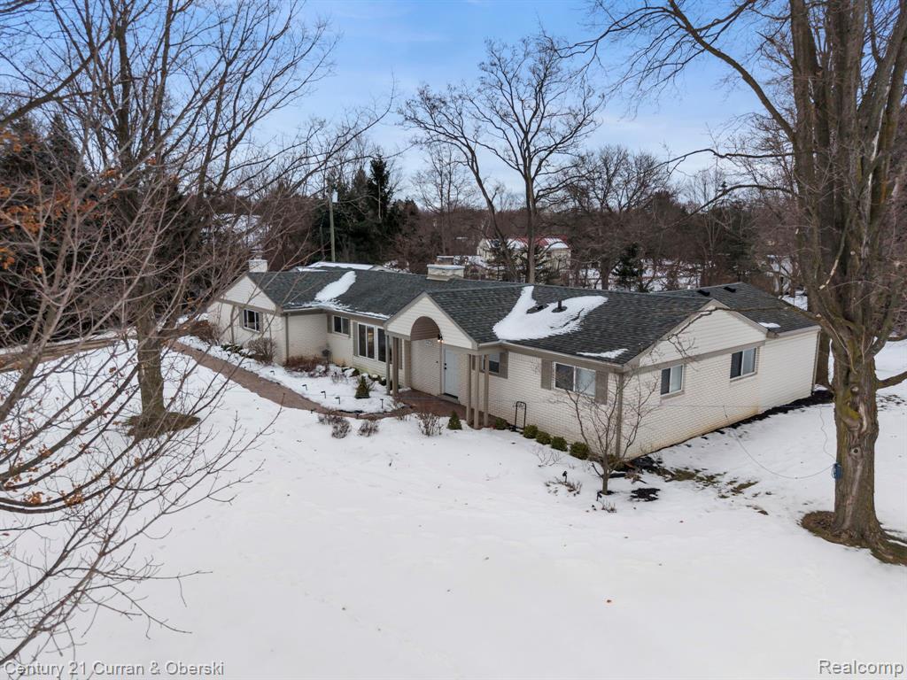 21412 Holmbury Road, Northville, MI 48167 — Photo 49