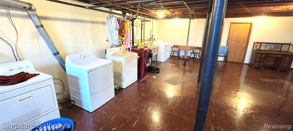 20870 Wildwood, 221, Harper Woods, MI 48225 — Photo 16