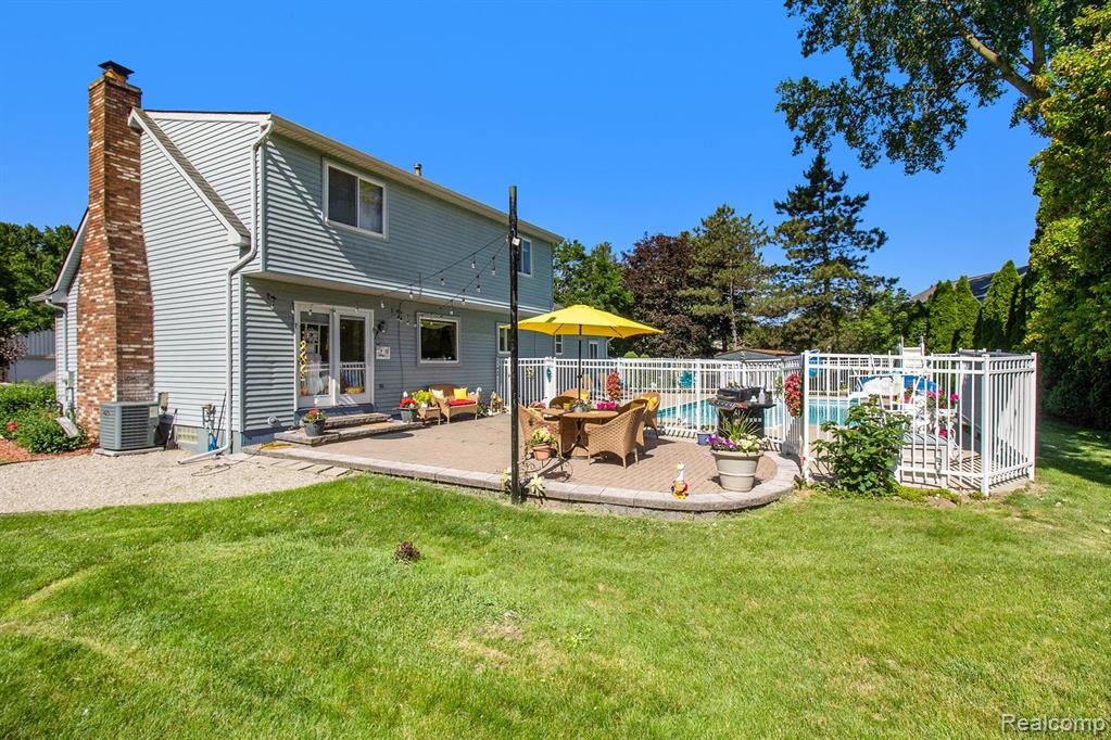 5664 CHESTNUT HILL Drive, Clarkston, MI — Photo 15