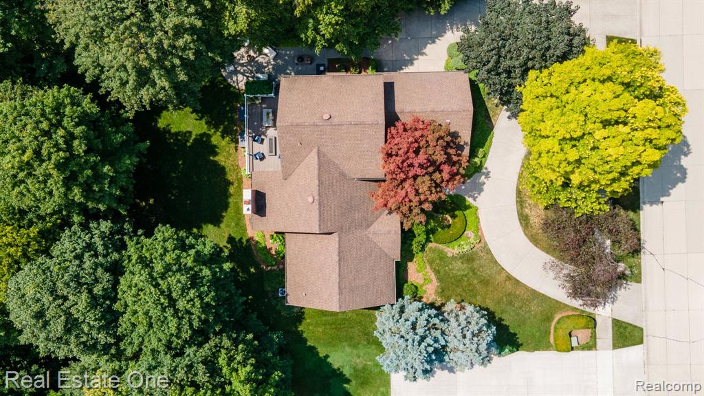 4794 RIVERS EDGE Drive, Troy, MI 48098 — Photo 56