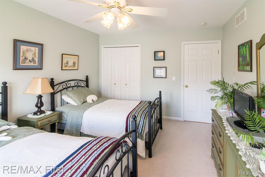 8598 GOLF LANE Drive, Commerce Twp, MI 48382 — Photo 51