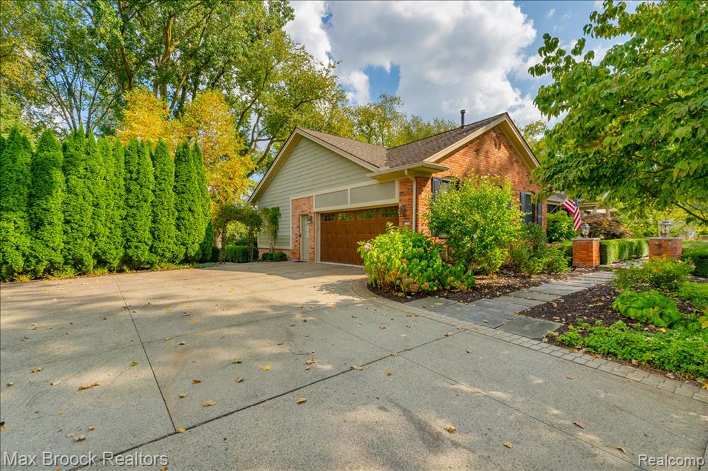 6287 Thorncrest Drive, Bloomfield Hills, MI 48301 — Photo 6
