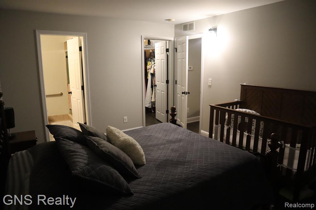 6488 SCOTLAND, Shelby Twp, MI 48316 — Photo 24