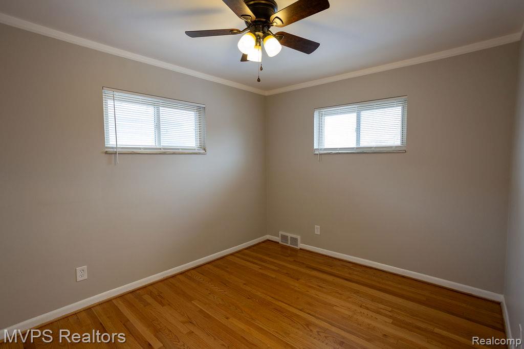 18062 Ash Avenue, Eastpointe, MI 48021 — Photo 8