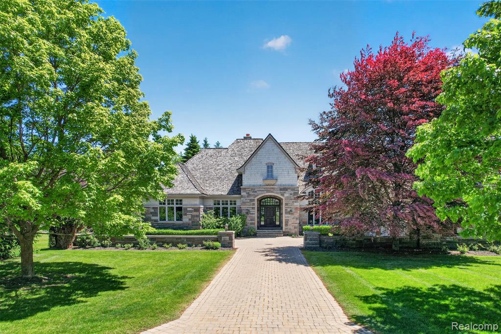 Property photo for 2951 Turtle Pond Court, Bloomfield Hills, MI 48302