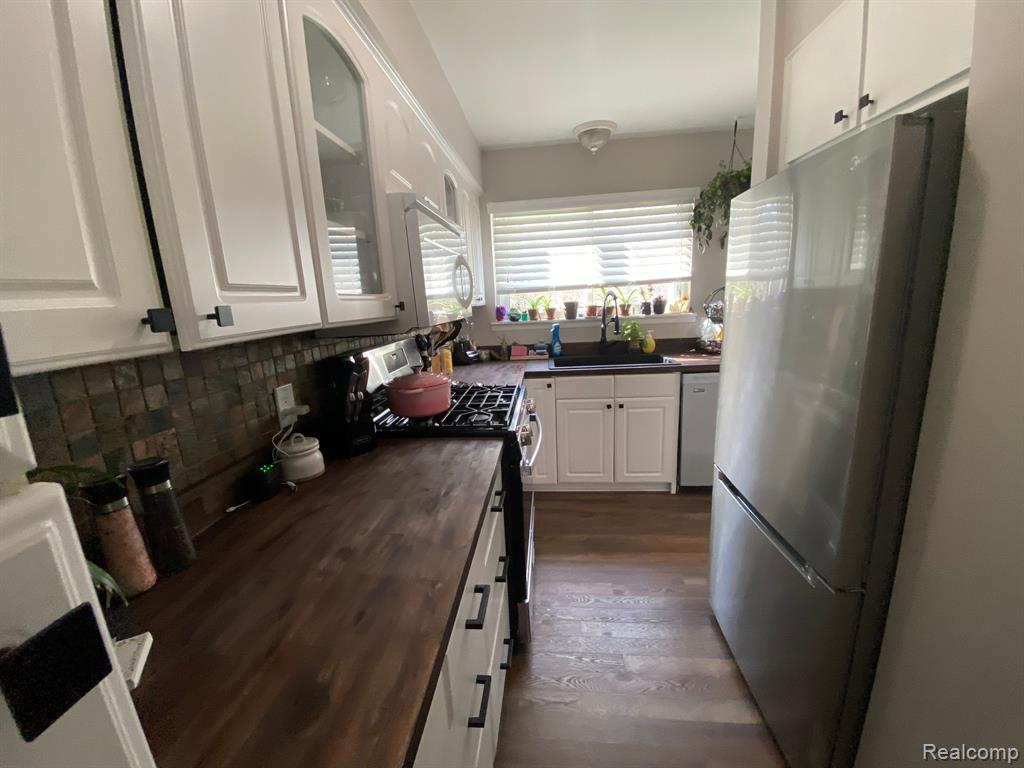 5225 ORCHARD GROVE Drive, Flint, MI 48507 — Photo 3
