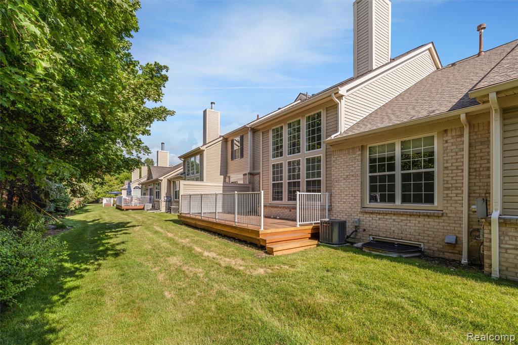 1341 Hollins Hall Lane, Troy, MI 48085 — Photo 35