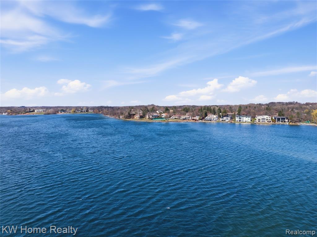 4749 Tara Court, West Bloomfield, MI 48323 — Photo 8