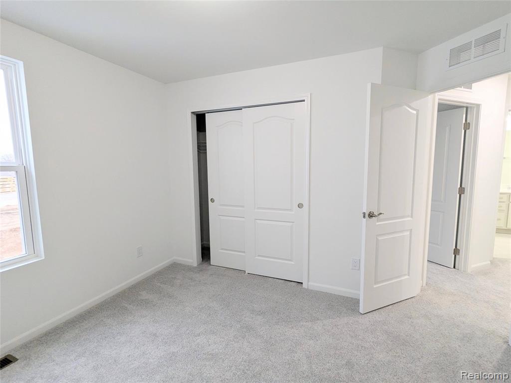 5562 E Spaniel Drive, Ann Arbor, MI 48108 — Photo 16