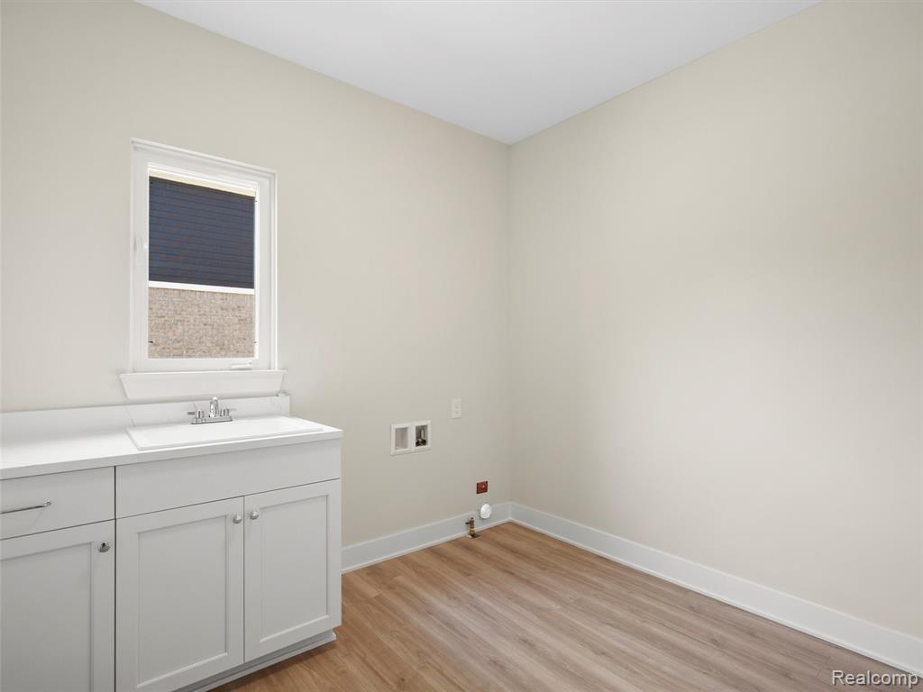 45070 TWIN RIVER Drive, Macomb, MI 48044 — Photo 23