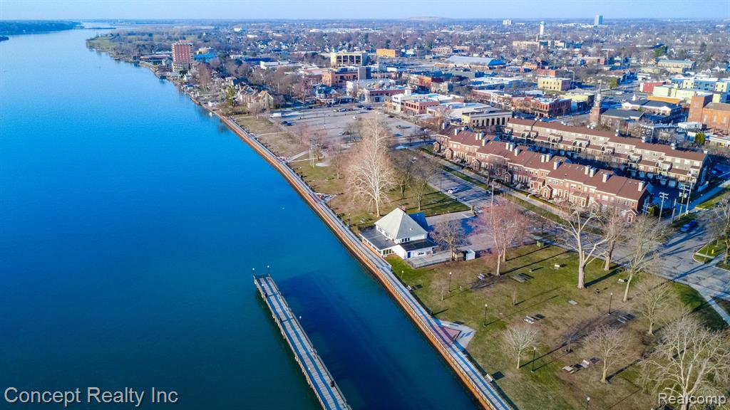 2851 Biddle Avenue, Wyandotte, MI 48192 — Photo 39