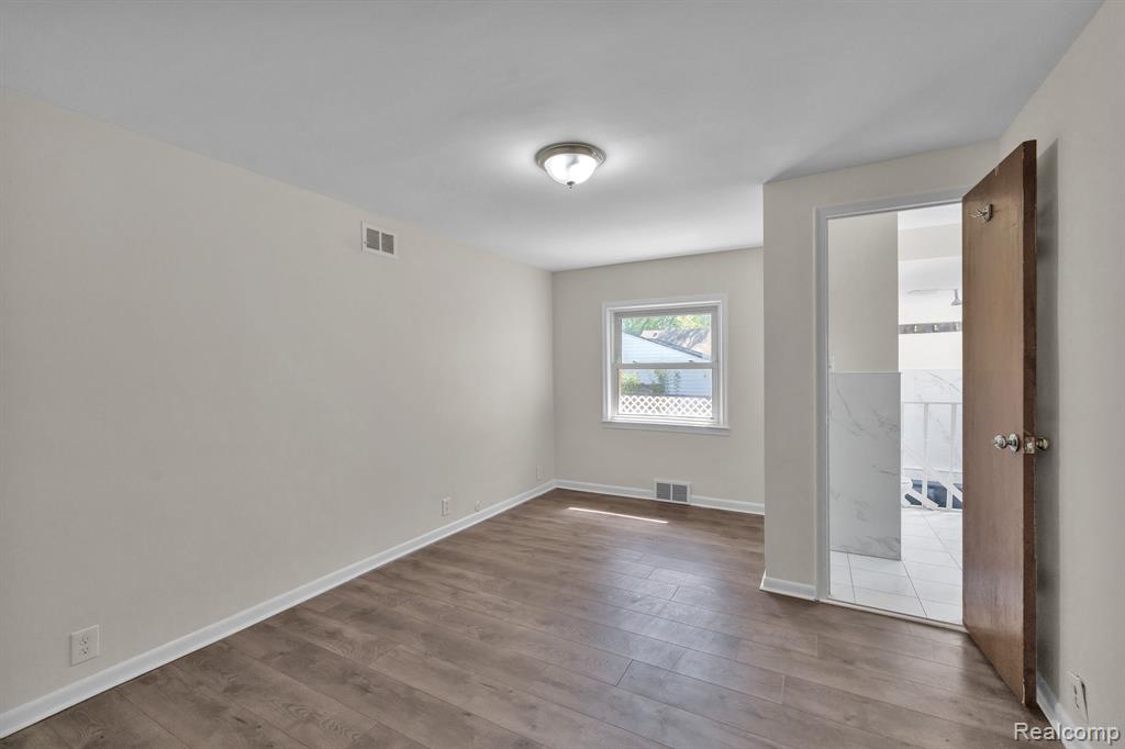 4453 Culver Street, Dearborn Heights, MI 48125 — Photo 14