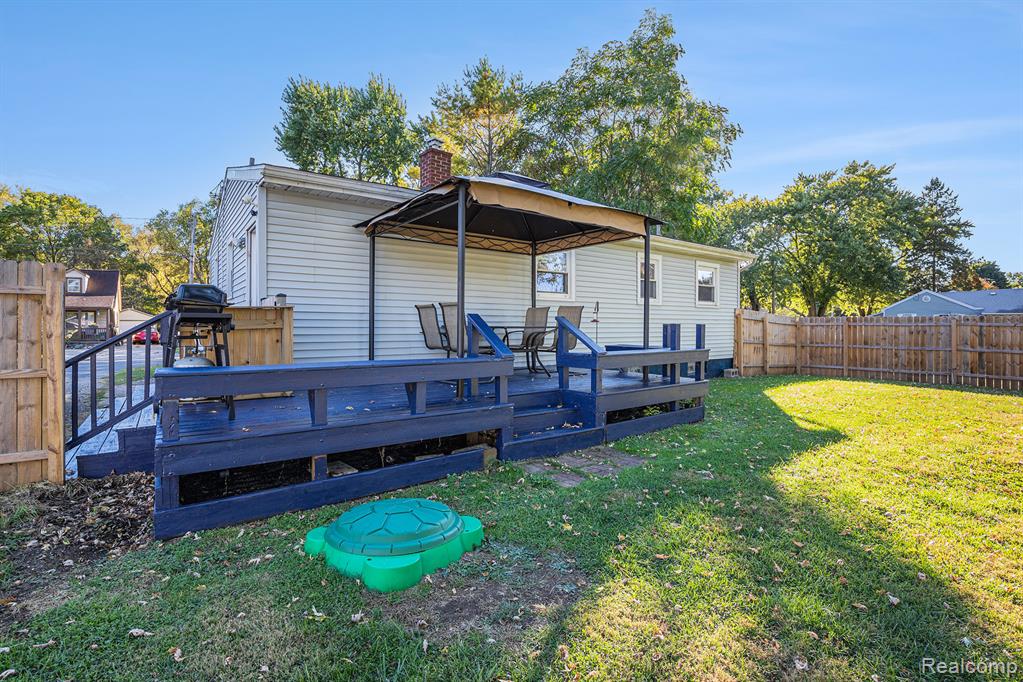 6041 Roberta Street, Burton, MI 48509 — Photo 22