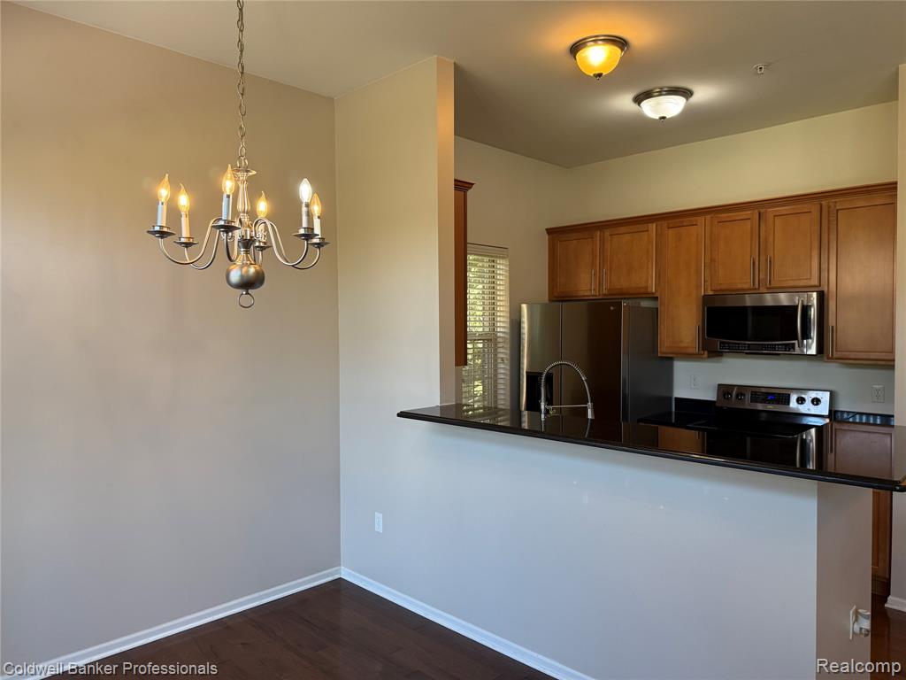 39792 ROCKCREST CIR, Northville, MI — Photo 10