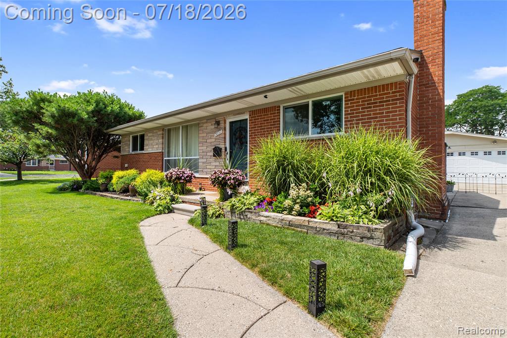 7837 Hugh Street, Westland, MI — Photo 3
