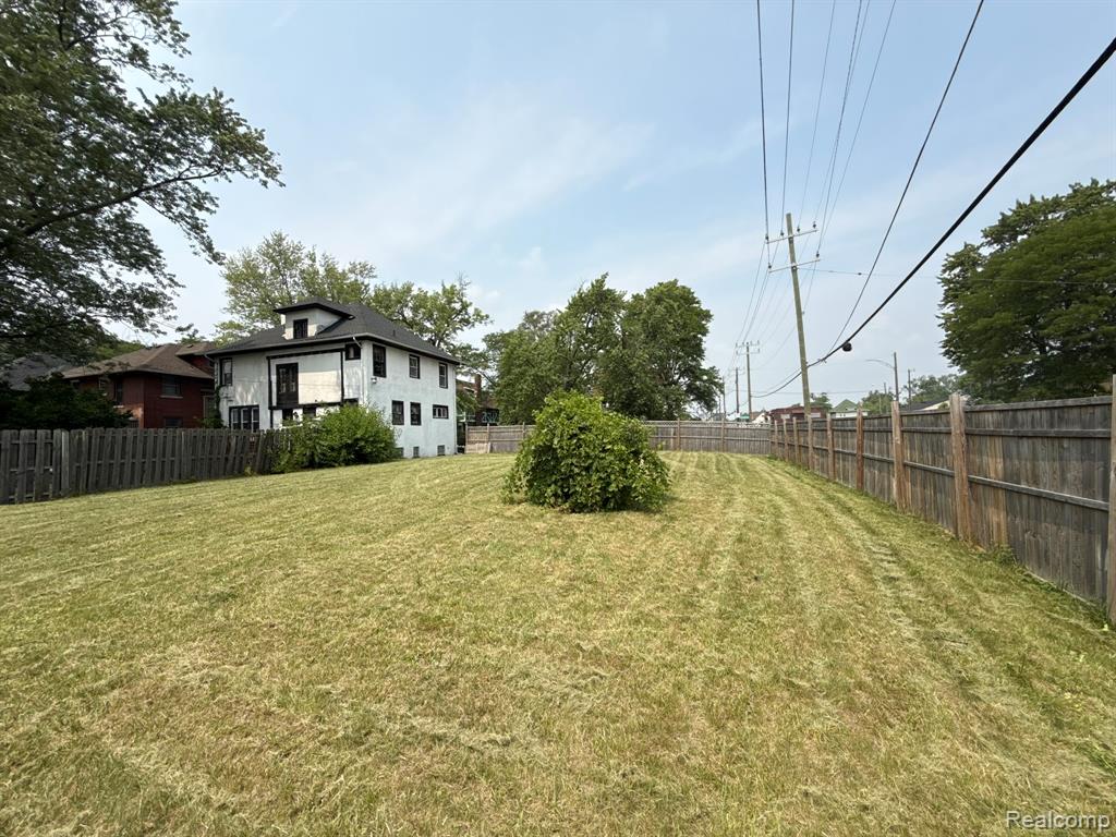 348 Josephine Street, Detroit, MI 48202 — Photo 29