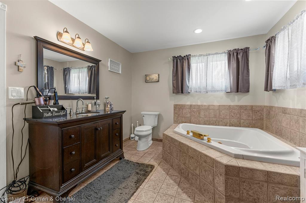 19000 Superior Street, Southgate, MI 48195 — Photo 22