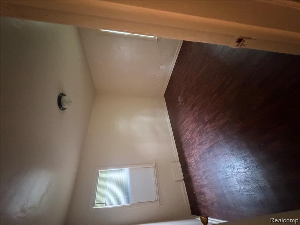 9529 Auburn Street, Detroit, MI 48228 — Photo 8