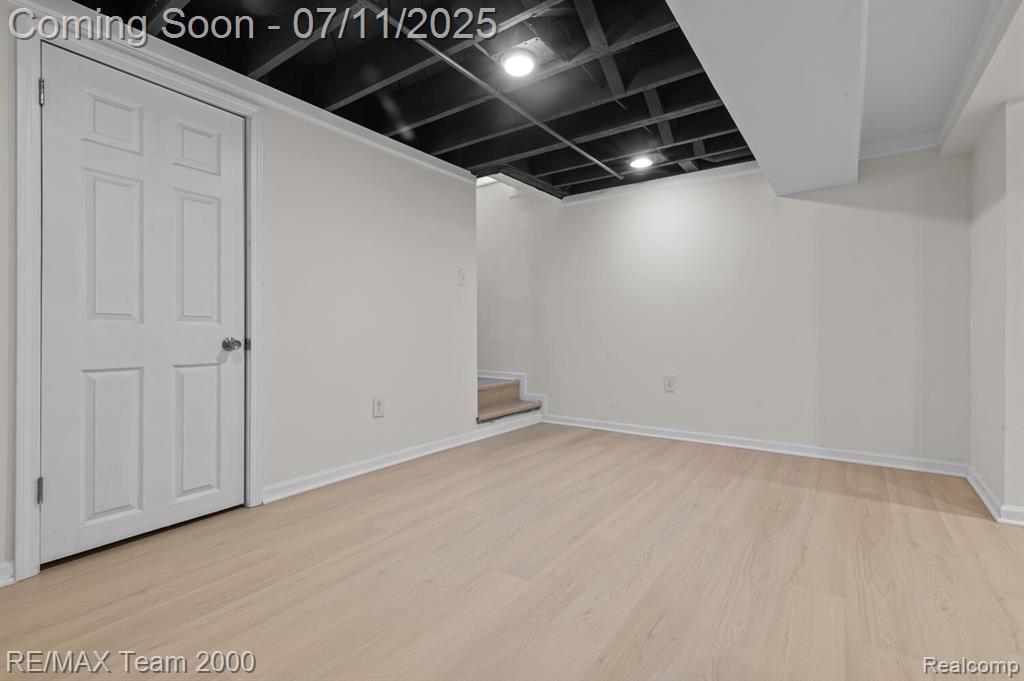 9756 Buckingham Avenue, Allen Park, MI 48101 — Photo 21