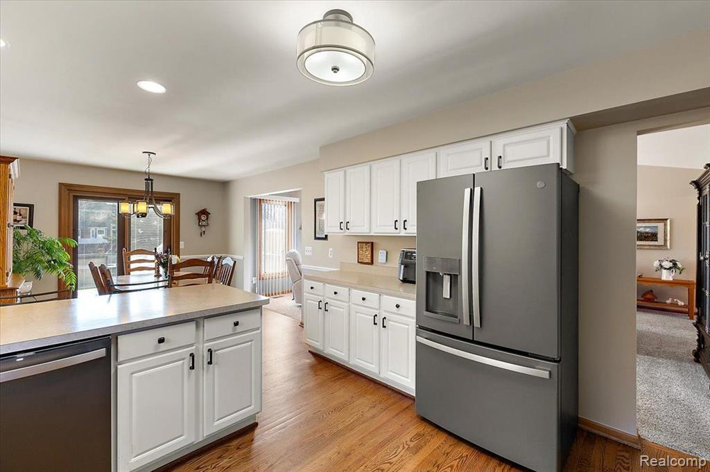 41646 WESTBURY Lane, Clinton Twp, MI 48038 — Photo 11